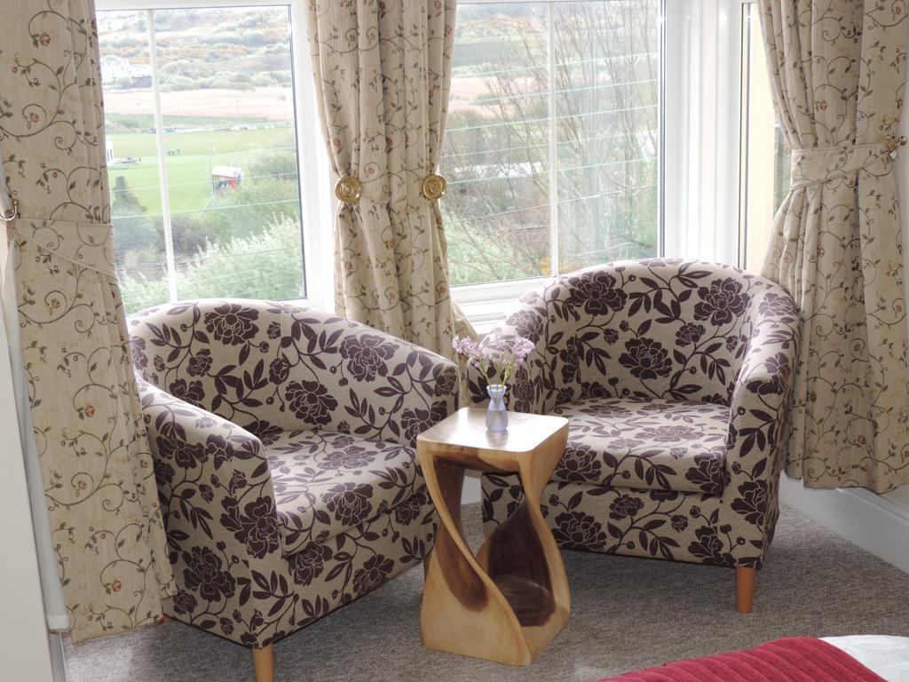 Fern Villa B&B Fishguard Oda fotoğraf
